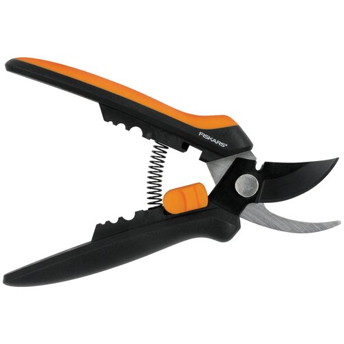 ���� ������� �������  FISKARS Solid SP14 185